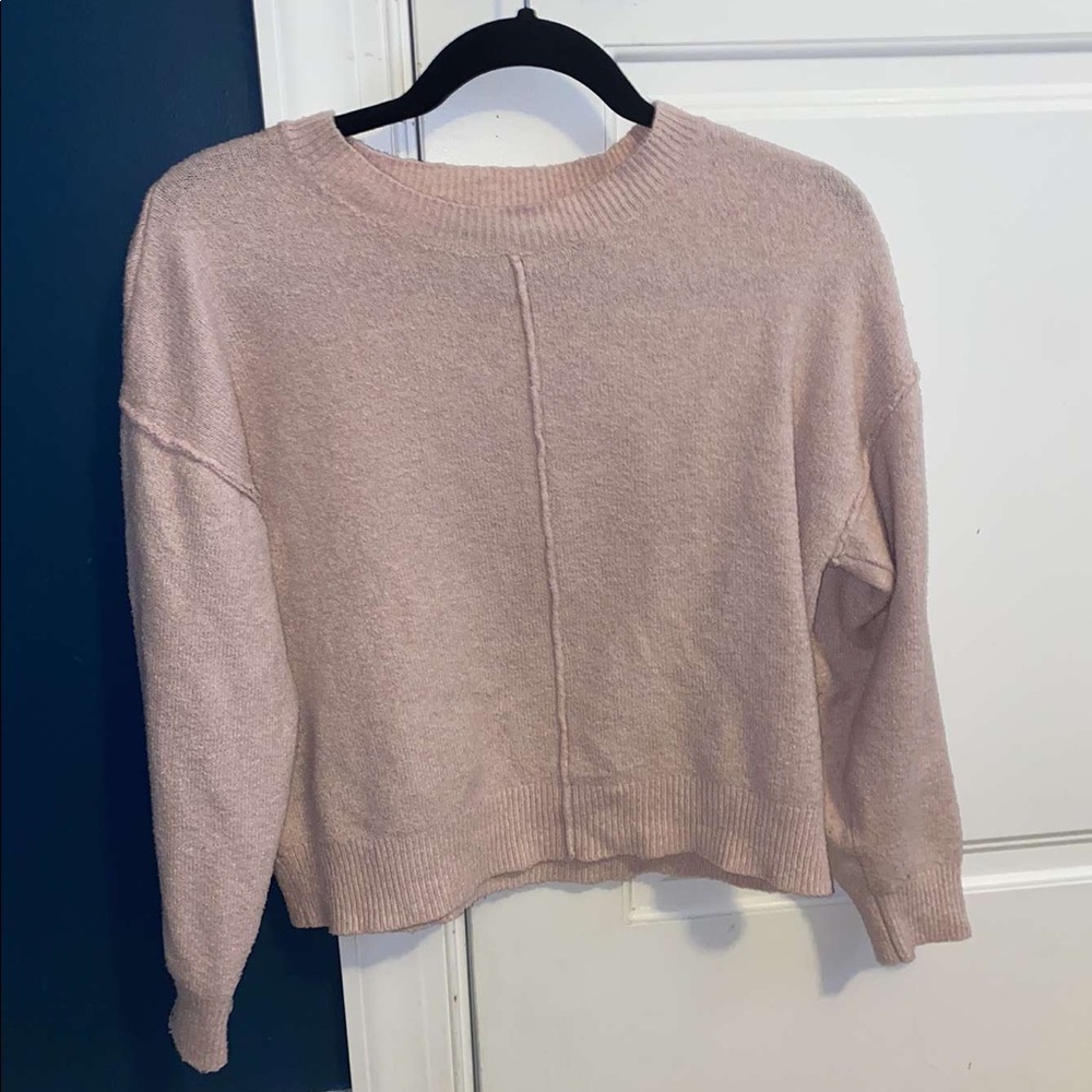 Forever 21 Women’s Pink Sweater!